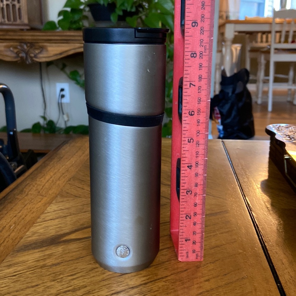 Starbucks 16 Oz insulated coffee travel mug